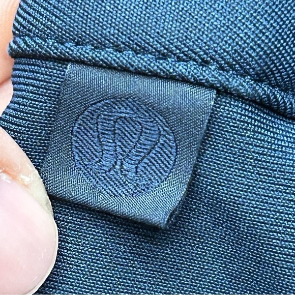 Lululemon men’s ABC Classic-Fit 5 Pocket Pant - Picture 4 of 6